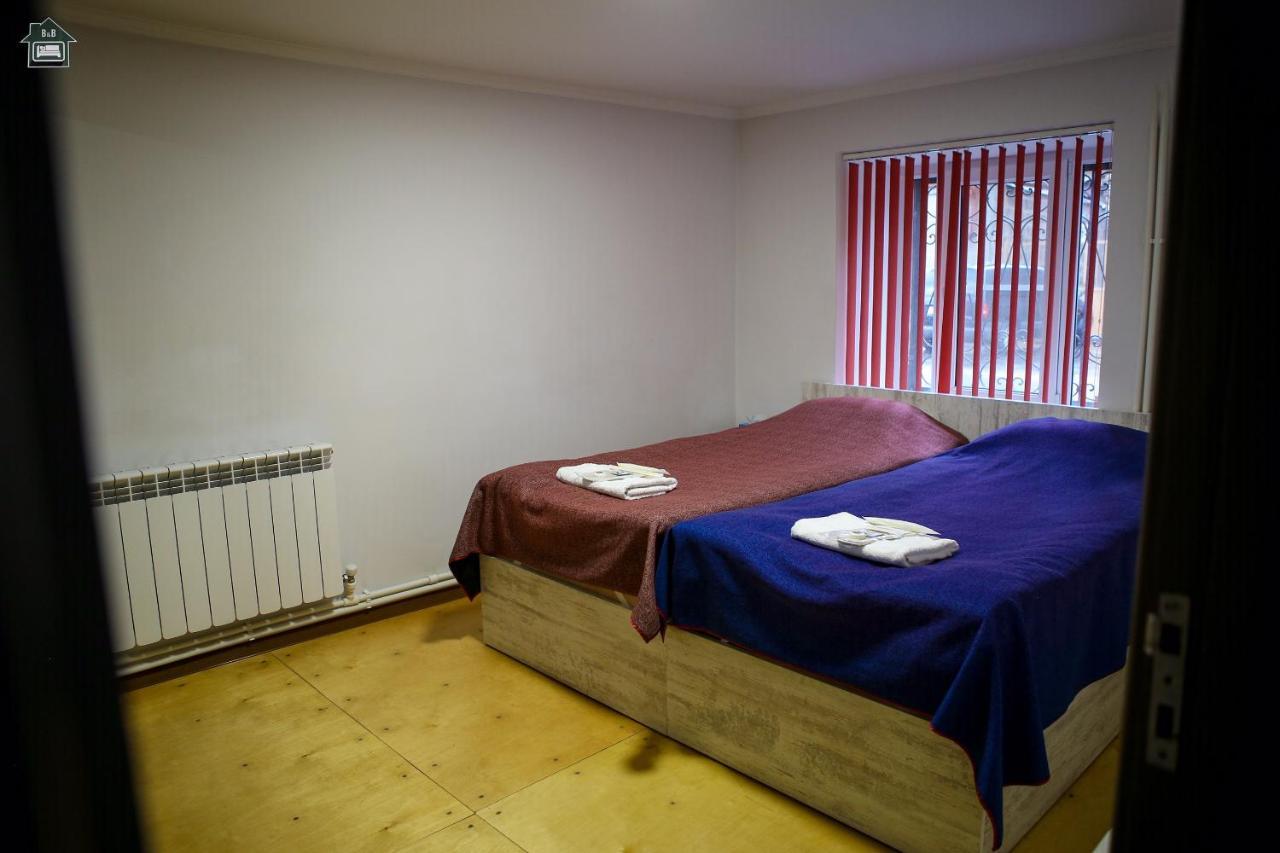 Guest House In Ґюмрі Екстер'єр фото