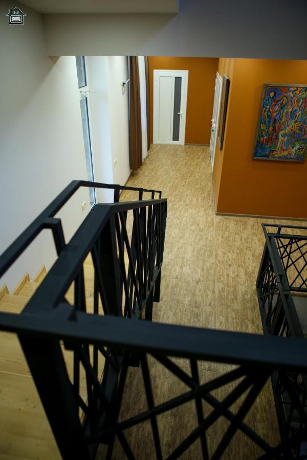 Guest House In Ґюмрі Екстер'єр фото