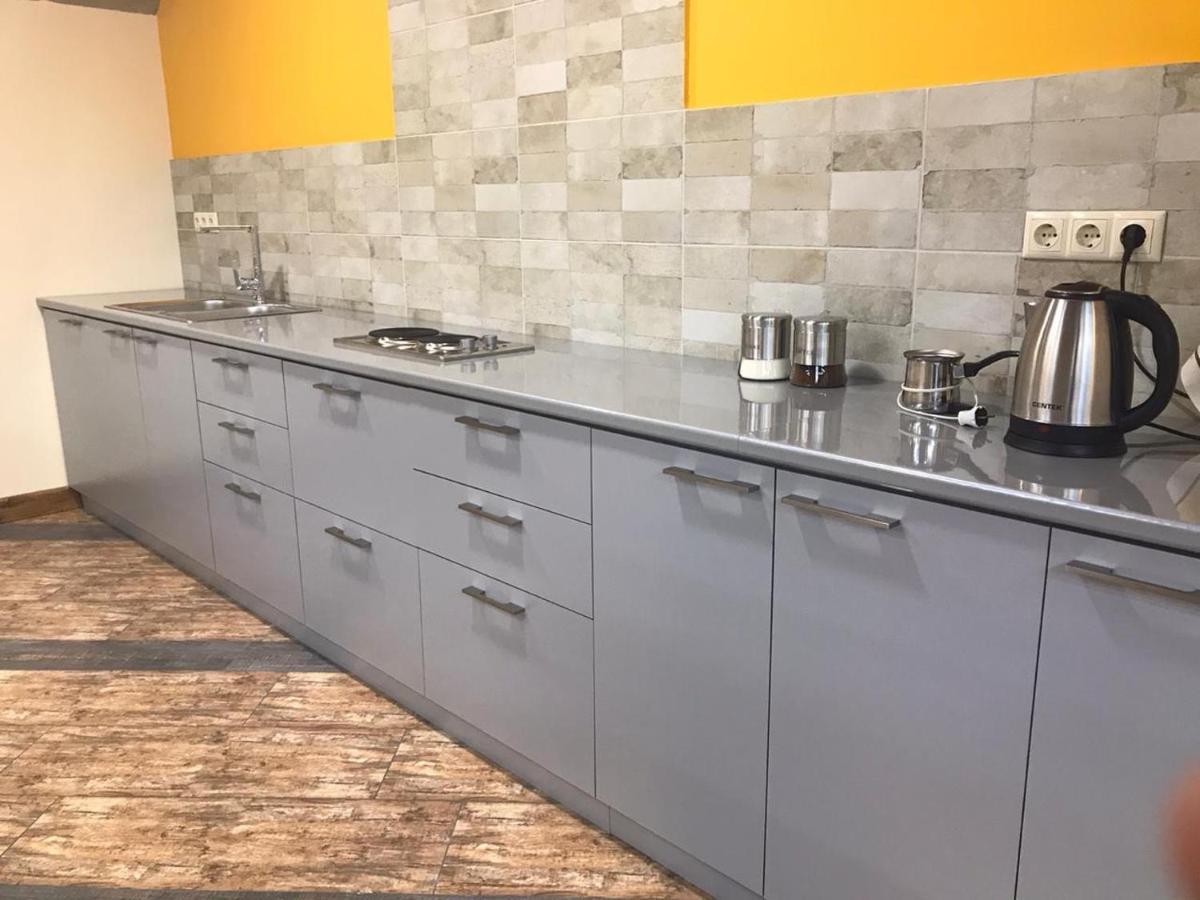 Guest House In Ґюмрі Екстер'єр фото